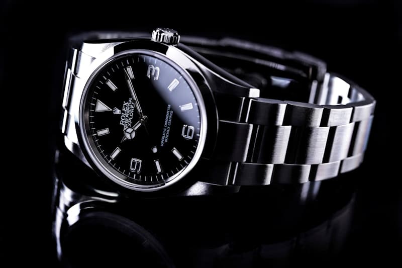 Rolex Submariner vs. Omega Seamaster: A Dual-Wielding Collector's Conflicted Truth